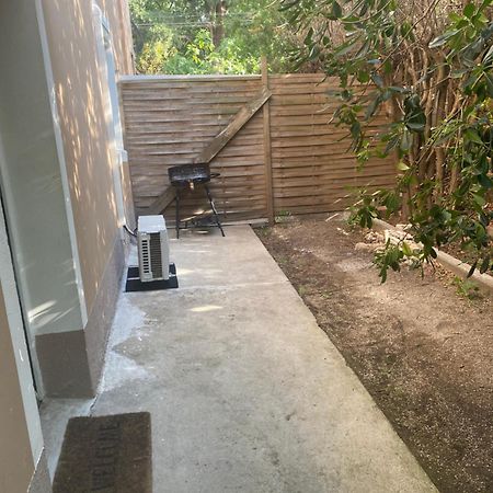 Spa Jardin Prive T3 Independant Dans Villa Morieres-les-Avignon المظهر الخارجي الصورة